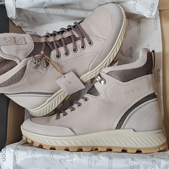 🎁 ECCO Women's Exostrike Hydromax Ankle Boot - Picture 6 of 7